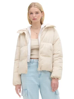 Beżowa kurtka puffer