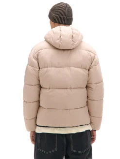 Beżowa pikowana kurtka puffer