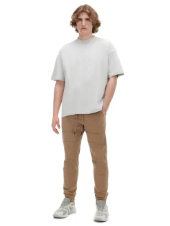 Beżowe joggery z kieszeniami cargo