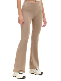 Beżowe spodnie flare z wysokim stanem