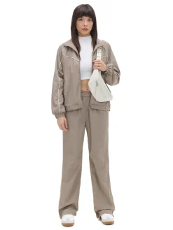 Beżowe spodnie jogger