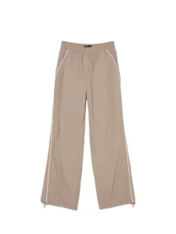 Beżowe spodnie jogger