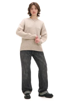 Beżowy gładki sweter