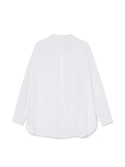 Biała koszula oversize z rustykalną strukturą