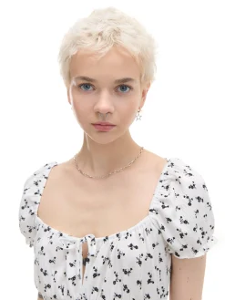 Biała sukienka midi w kwiaty