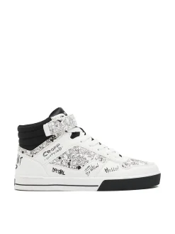 Białe sneakersy z nadrukami
