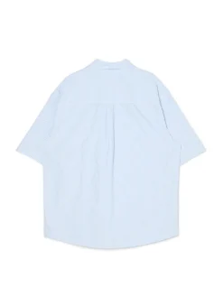 Biało-błękitna koszula z krótkim rękawem