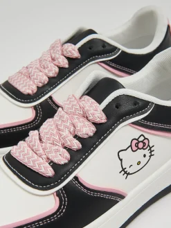 Biało-czarne sneakersy Hello Kitty