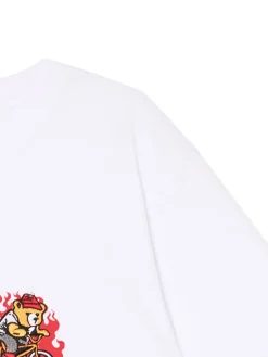 Biały T-shirt z naszywką