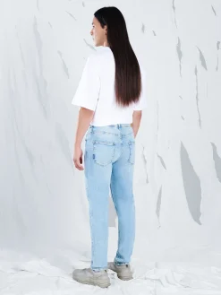 Błękitne jeansy slim