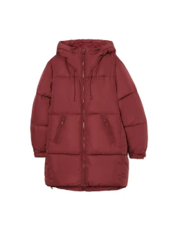 Bordowy pikowany płaszcz z kapturem