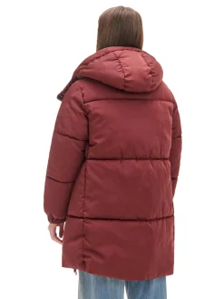 Bordowy pikowany płaszcz z kapturem