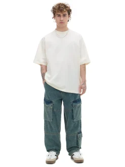 Ciemnoniebieskie jeansy wide leg