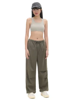 Ciemnozielone jeansy parachute