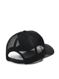 Czapka z daszkiem i funkcyjną siateczką