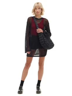 Czarna ażurowa sukienka