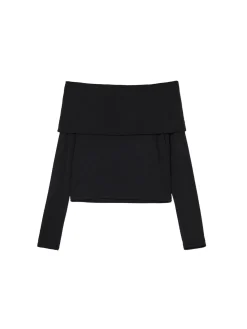 Czarna bluzka z hiszpańskim dekoltem