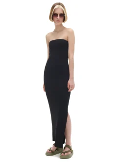 Czarna gładka sukienka midi