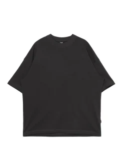 Czarna koszulka basic