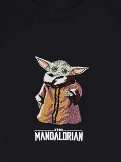 Czarna koszulka z Baby Yodą