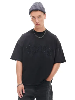 Czarna koszulka z haftem