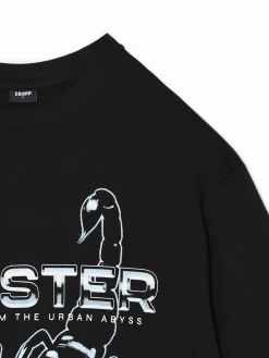 Czarna koszulka ze skorpionem