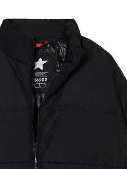 Czarna kurtka puffer