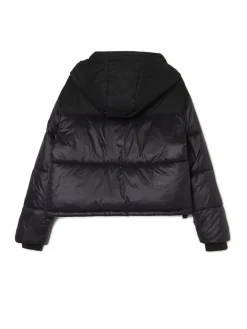 Czarna kurtka puffer z kapturem