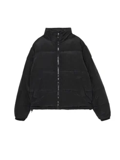 Czarna kurtka puffer ze stójką