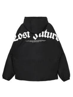 Czarna kurtka z kapturem i nadrukiem