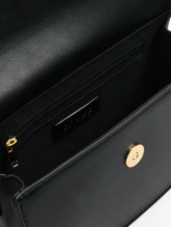 Czarna mała torebka