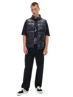 Czarna pikowana kamizelka