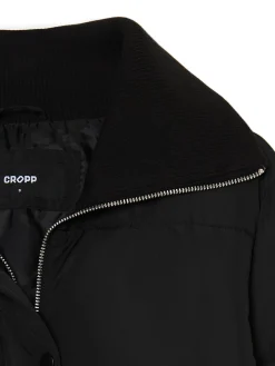 Czarna pikowana kurtka bomber