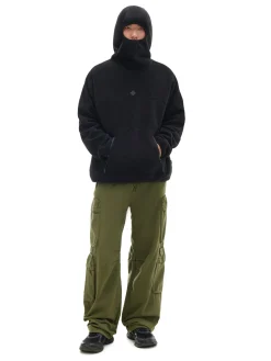 Czarna polarowa bluza z kapturem