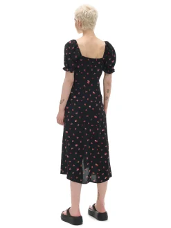 Czarna sukienka midi w kwiaty