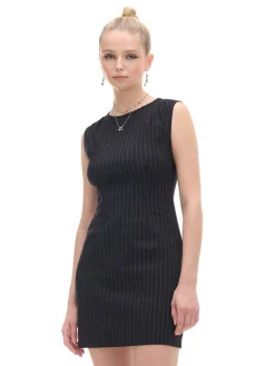 Czarna sukienka mini