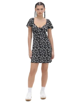 Czarna sukienka mini w stokrotki