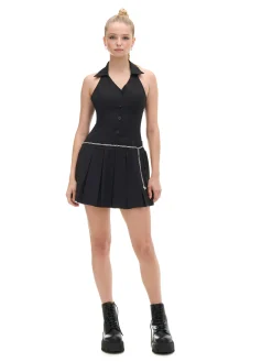 Czarna sukienka mini z kołnierzykiem