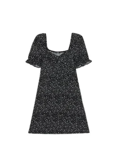 Czarna sukienka mini z motywem kwiatowym