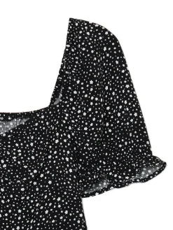 Czarna sukienka mini z motywem kwiatowym