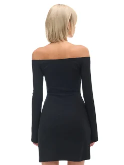 Czarna sukienka mini z rękawami flare