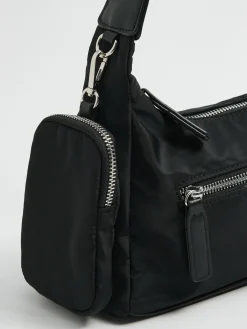 Czarna torebka z organizerem