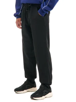 Czarne dresowe joggery loose