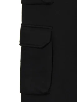 Czarne dresowe joggery z kieszeniami cargo