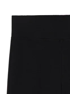 Czarne dresy typu flare