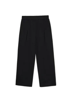 Czarne dresy wide leg