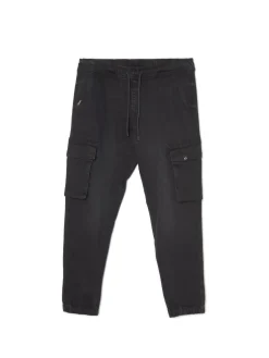 Czarne jeansowe joggery cargo