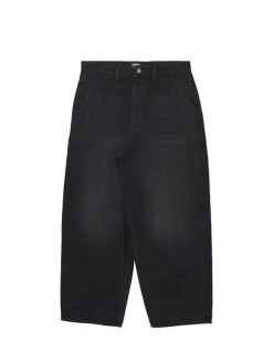 Czarne jeansy skater z efektem sprania