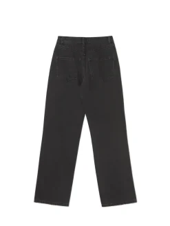 Czarne jeansy straight z efektem sprania