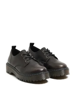 Czarne półbuty derby